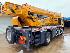 Grue mobile hydraulique compacte XCT8L4 de 8 tonnes de haute qualité pour la construction, utilisée en Chine, avec composants de moteur à vendre - Product Image 5