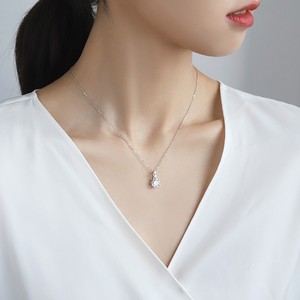 Fabrik-Großhandel: Anlaufbestellbare Halskette mit Moissanit, Silber-Zirkon-Halskette, 18k vergoldete Initialen-Halskette - Product Image 2