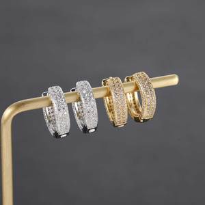 Petites boucles d'oreilles créoles pour hommes et femmes, style hip-hop punk, minimalistes, clous d'oreilles brillants en cristal, accessoires de mode - Product Image 1