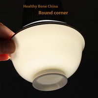 Services de table en porcelaine fine de luxe, avec bordure dorée moderne, combinaison de bols et d'assiettes jetables, compatibles lave-vaisselle pour usage domestique