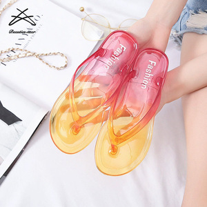 Nuova moda donna PVC piscina spiaggia <span class=keywords><strong>bagno</strong></span> perizoma piatte <span class=keywords><strong>infradito</strong></span> ciabatte <span class=keywords><strong>infradito</strong></span> pantofole trasparenti sfumate <span class=keywords><strong>infradito</strong></span> - Product Image 4
