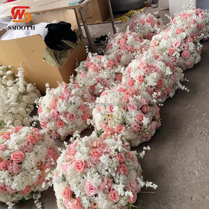 Mélange blanc lisse Boule de fleurs roses Pièce maîtresse florale Décoration de table de fleurs de mariage - Product Image 1