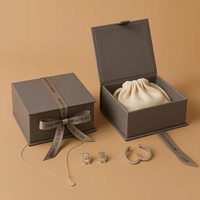 Boîtes à bijoux en papier télescopiques de luxe personnalisées avantage UV sac en carton avec logo personnalisé étui pour emballage de bijoux