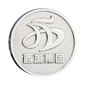 Nanqi Custom Metal Frosted <b>Badge</b> <b>Pin</b> Enamel <b>Epoxy</b> <b>Resin</b> School Company Logo Commemorative Medals Butterfly Clasp Packaging - Product Image 2