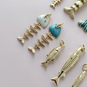 Breloques Poissons Mignons pour Fabrication de Bijoux Porte-clés, Fournitures Bohèmes Animaux Dorés, Breloques DIY pour Boucles d'Oreilles, Bracelets, Colliers, Porte-clés Métalliques - Product Image 3