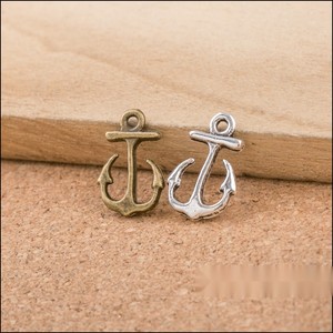 Adorno de Ancla Curva de Aleación de Zinc con Acabado Bronce Antiguo para Tarjetas de Lugar de Boda Costera - Product Image 4