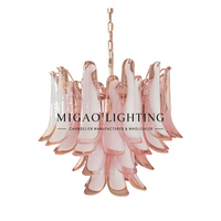 Lustre Rétro Français Médiéval en Chaîne, Luminaire en Verre Fait Main en Forme de Pétale de Fer à Cheval Rose-Blanc en Cascade, pour Villa et Hôtel à Plafond Haut