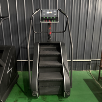 Équipement de fitness commercial : Appareil d'escalade, Simulateur de course sur escalier, Machine Stair Master