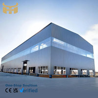Entrepôt de construction préfabriqué, usine, structures métalliques, bâtiment en structure d'acier