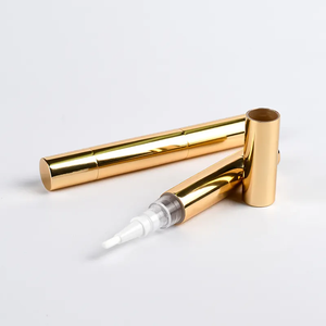 Bolígrafo Blanqueador de Dientes Dorado Apto para viajes, elimina manchas, seguro para dientes sensibles. Fácil de aplicar para una sonrisa más brillante en movimiento. - Product Image 3