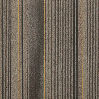 Dalles de moquette en polypropylène (PP) gris clair 50x50cm, insonorisantes, pour bureaux, hôtels, couloirs et maisons - En promotion
