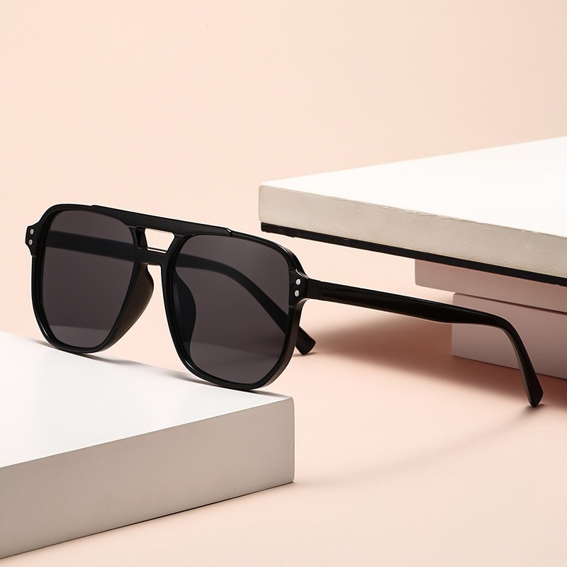 Black frame with gray lenses