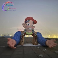 Personnage de dessin animé gonflable géant sur le thème du carnaval pour la promotion d'événements en centre commercial
