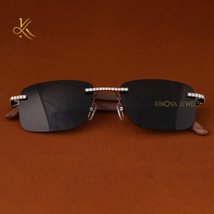 Gafas de Moda con Detalles de Diamantes Radiantes, Lentes de Cristal de Gran Tamaño y Estilo Moderno para Uso en Exteriores, para los que Buscan Tendencias - Product Image 6