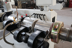 Linha de máquina de fabricação de extrusão da misturadora da janela do pvc - Product Image 5