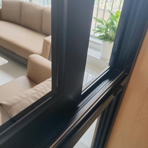 Fenêtres en aluminium à rupture de pont thermique certifiées AMJ NFRC CA, protection extrême contre le froid, fenêtres à triple vitrage spéciales pour les projets au Canada - Product Image 3