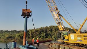 ANTENG Macchina per Palificazione Vibrante Montata su Gru con Pompa Idraulica ad Alta Efficienza, Motore e Cuscinetti - Product Image 2