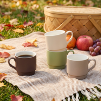 Tasses en céramique empilables personnalisables avec nom, tasses à café gravées sur mesure multicolores mates, tasses à thé en grès personnalisées pour cadeau familial