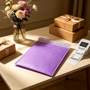 Sobre a prueba de humedad, reciclable, de 10x13 pulgadas, para conjuntos de papelería y embalaje de cuadernos - Product Image 1