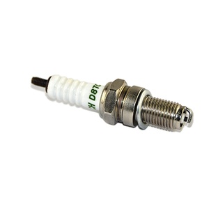 หัวเทียนรถจักรยานยนต์ขายส่ง รุ่น D8TC ใช้แทนหัวเทียน X5CC DP8EA-9 X24EPU9 0241145500 - Product Image 1
