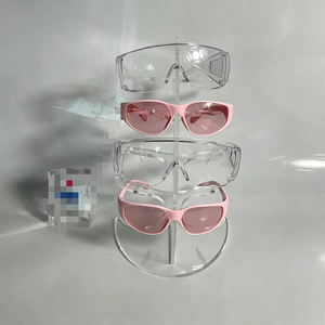 Expositor de gafas de sol de acrílico personalizado al por mayor, con grosor adaptable, para mostrador de óptica. - Product Image 2