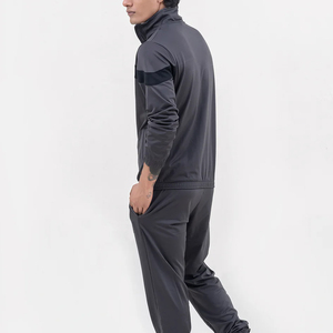 Survêtements pour hommes, design de haute qualité, différents modèles et tailles, en molleton, avec fermeture éclair intégrale. - Product Image 6