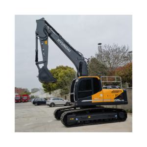 Excavadora Hyundai 220 Lc 9s de segunda mano Excavadora de orugas 220lc usada Excavadora de segunda mano Buen estado a la venta - Product Image 1