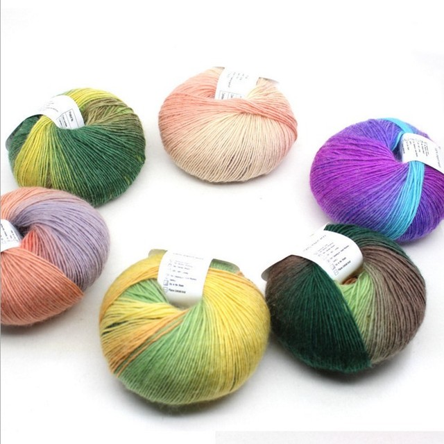 Dimuni 100% Merino Wool Yarn Rainbow-Colored Hand Knitting Yarn for Fancy Sewing & Weaving Use for Colorful Sweaters & Scarves