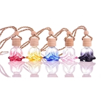 Bouteilles de parfum de voiture suspendues de 8ml, bouteille de diffuseur de parfum de voiture, désodorisant d'air de voiture, bouteille d'huile essentielle en verre, grossiste