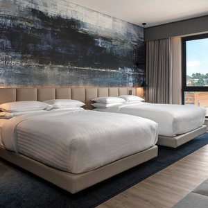 ชุดเฟอร์นิเจอร์โรงแรม เฟอร์นิเจอร์ห้องนอนไม้ พร้อมโซฟาเบดและหัวเตียง ชุดเตียงครบชุด - Product Image 4