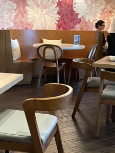 Mobilier de loisir Ensemble de salle à manger Tables à manger Bois Standard Moderne Rectangle Personnalisé Japonais <span class=keywords><strong>Sushi</strong></span> Restaurant Mobilier et Extérieur - Product Image 6