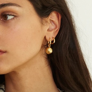 Pendientes de Aro de Acero Inoxidable con Baño de Oro de 18K para Mujer, con Colgante de Bola Sólida, Resistentes al Agua y al Desgaste, Regalo de Joyería - Product Image 5