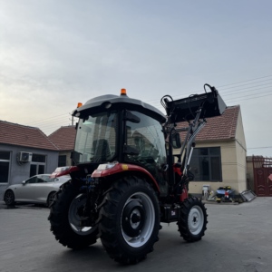 Tractor chino de 50 HP con tracción en las cuatro ruedas y cucharón frontal - Product Image 6