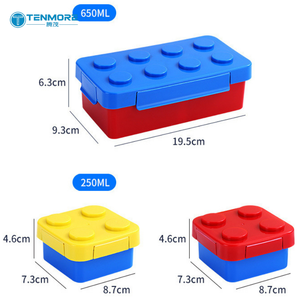 Lonchera con Diseño <span class=keywords><strong>de</strong></span> Bloques <span class=keywords><strong>de</strong></span> Construcción, Hermética y Apilable, con 2 Recipientes Pequeños para Refrigerios - Product Image 4