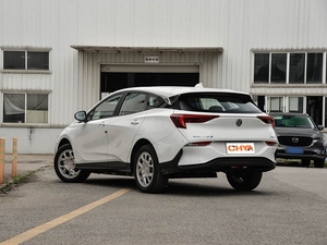 Velite 6 2022, Vehículo Eléctrico con Conexión a Internet, Autonomía de 518 km, Tecnología Conectada Avanzada, Auto Familiar, Diseño Moderno - Product Image 3