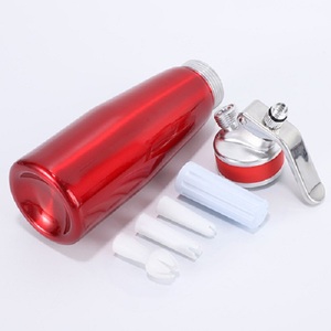 热销铝制 250 毫升奶油打发器 9 盎司甜品工具 带硅胶手柄的奶油打发器套装 送给朋友的礼物 - Product Image 4