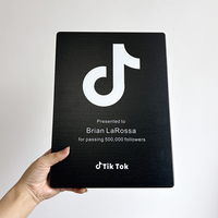 Plaque de récompense en aluminium noir argenté avec plaque de certificat en bois TikTok pour événements anniversaires MH-FJ0029