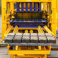 Machine de fabrication de briques Machine de fabrication de blocs QT4-15 entièrement automatique Machine de fabrication de briques d'occasion en vente chaude au Kenya