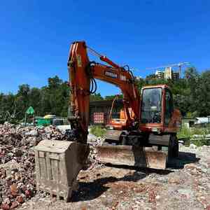 รถขุด Doosan DH210 ปี 2023 มือสอง พร้อมมอเตอร์และเกียร์ สภาพ 90% ใหม่ เครื่องจักรก่อสร้างสำหรับงานดิน คุ้มค่าคุ้มราคาสูง - Product Image 2