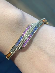 ซินฟลาย ไฟน์ จิวเวลรี่ กำไลข้อมือทองคำ 18k ประดับไพลินสีธรรมชาติ เพชร และพลอยสีรุ้ง - Product Image 5