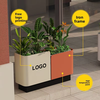 Jardinière extérieure modulable avec clôture, bac à fleurs pour exposition extérieure, idéal pour bureaux de vente, hôtels, rues, parterre de fleurs personnalisable avec cloison