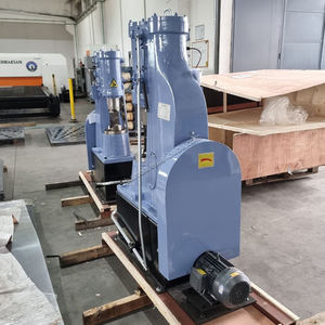 Vendita calda potenza martello ad aria pressa forgiatura martello 20 Kg C41 martello motore chiuso stampo riscaldamento metallo macchina - Product Image 5