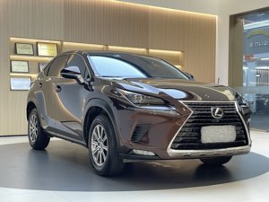 2020 <span class=keywords><strong>Lexus</strong></span> NX300 Sedan Hybrid AWD 2.0L 10AT Transmisión automática Asientos de cuero ACC Control de crucero Dirección izquierda Dark WISH - Product Image 2