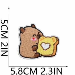 Nouvel arrivage : Patch brodé thermocollant mignon Capybara pour la décoration de T-shirts, sweats à capuche et chapeaux - Product Image 3