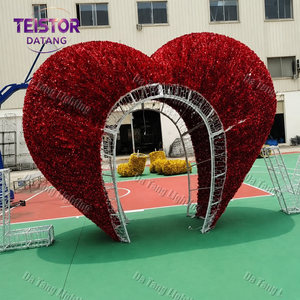 Arche lumineuse LED 3D en forme de cœur pour décoration extérieure de festivals, centres commerciaux, parcs et projets de mariage - Product Image 2