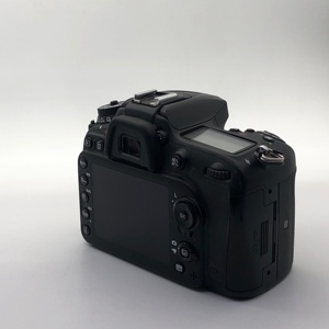 Cámara DSLR N Ikon <span class=keywords><strong>D7200</strong></span> Usada + Lente VR de 18-140 mm, Estado Como Nueva A+, Venta al por Mayor de Cámaras Usadas B2B, Cámara Certificada y Cumple con las Normas - Product Image 3