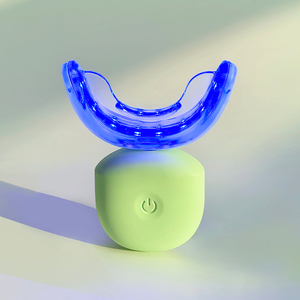 Dispositivo de <span class=keywords><strong>Blanqueamiento</strong></span> <span class=keywords><strong>Dental</strong></span> con 32 LED de Alta Luminosidad, Luz Roja y Azul, Dos Modos de Temporizador, Luz Fría, Sin UV, para Blanquear los Dientes - Product Image 1