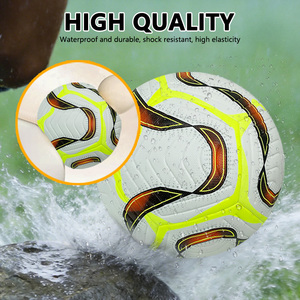 Pallone da <span class=keywords><strong>Calcio</strong></span> Termosaldato Leggero di Alta Qualità Nuovo Stile <span class=keywords><strong>per</strong></span> Uso Interno/Esterno con Personalizzazione - Product Image 2