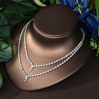 Parure de bijoux style vintage : collier et boucles d'oreilles délicates, effet visage affiné, zircon cubique, unique, pour mariée, mariage S-82