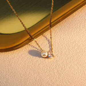 Chris April joyería de moda 316L Acero inoxidable PVD chapado en oro gota de agua lágrima perla circón colgante collar - Product Image 4